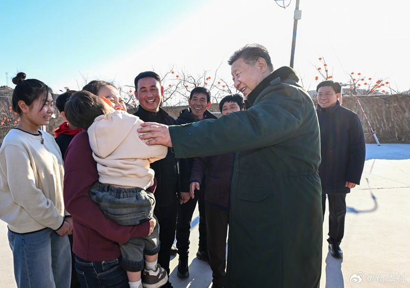 D:\桌面\1月\1.26\头条\习近平走进受灾群众家中：你们的希望也就是我们的希望\1.jpg