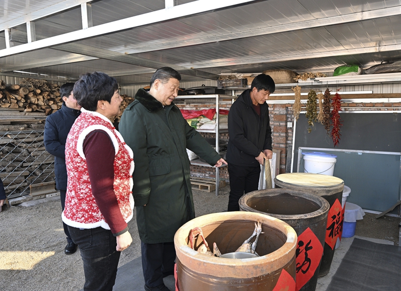D:\桌面\1月\1.27\头条\习近平春节前夕赴辽宁看望慰问基层干部群众 向全国各族人民致以美好的新春祝福 祝各族人民幸福安康 祝伟大祖国繁荣昌盛\2.jpg