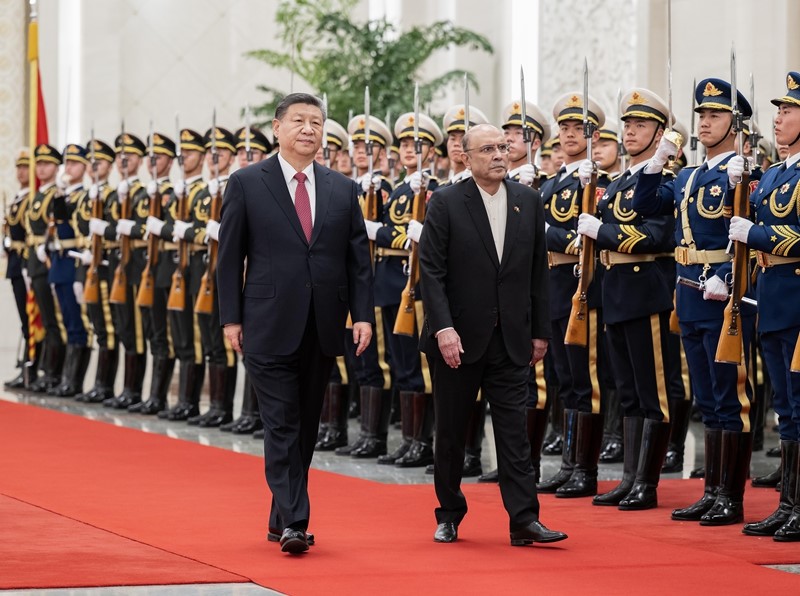 D:\桌面\2月\2.7\头条\习近平同巴基斯坦总统扎尔达里会谈\3.JPG