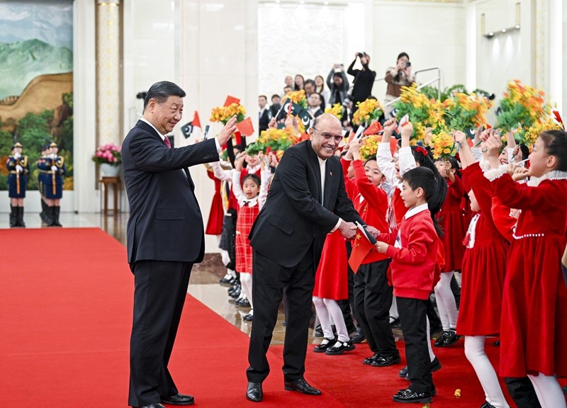 D:\桌面\2月\2.7\头条\习近平同巴基斯坦总统扎尔达里会谈\7.JPG
