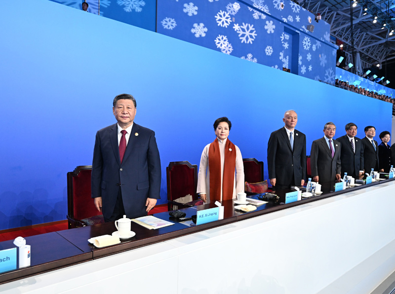 D:\桌面\2月\2.10\头条\第九届亚洲冬季运动会在哈尔滨隆重开幕 习近平出席开幕式并宣布本届亚冬会开幕\2.jpg